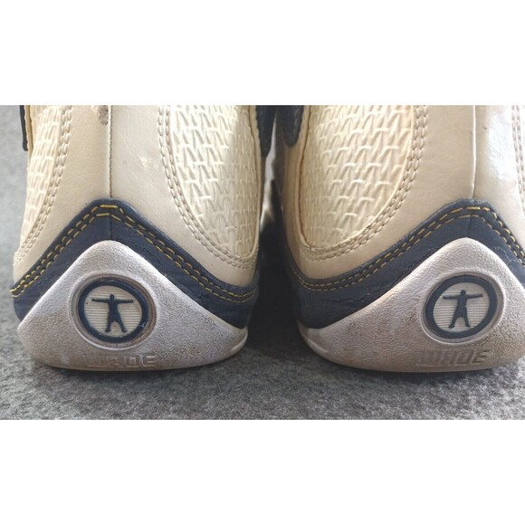 Vintage Converse Dwayne Wade 2.0 Mid Rare Marquette Colorway Size 8.5